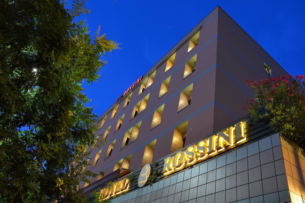 Hotel Rossini Pesaro Kültér fotó